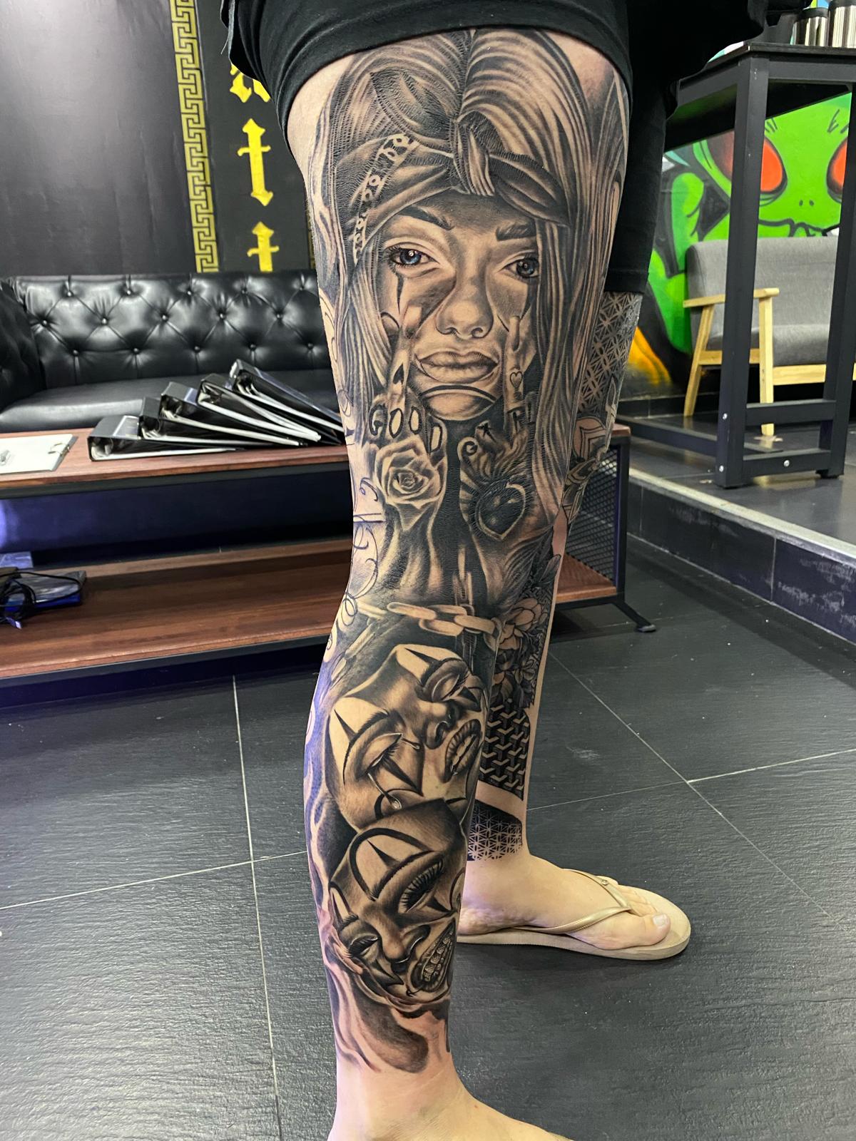 Full Leg, Black and Grey, Character Tattoo by Toon. He is a highly skilled tattoo artist at Lethal Ink Tattoo in Pattaya. He is celebrated for his expertise in Japanese, Chicano, Realistic, New School, Old School, Neo Thai, and Bamboo Tattooing. Toon, Full Leg, Black and Grey, Character Tattoo, Lethal Ink, Pattaya, 2024